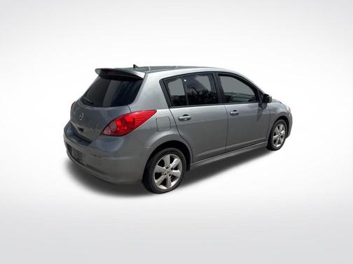 2012 Nissan Versa 1.8 SL