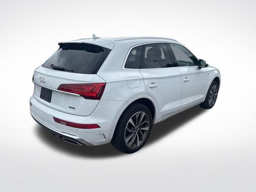 2022 Audi Q5 45 S line quattro Premium