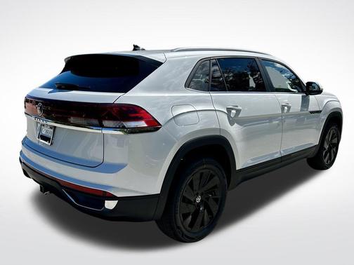 2026 Volkswagen Atlas Cross Sport 2.0T SE