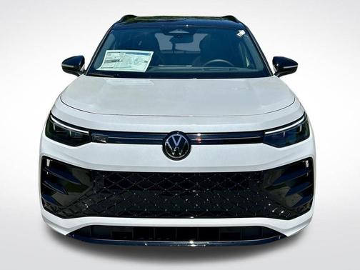 White 2026 Volkswagen Tiguan 2.0T SE R-Line Black