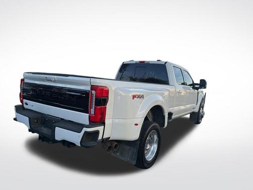 2025 Ford F-450 Platinum