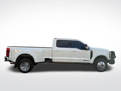2025 Ford F-450 Platinum