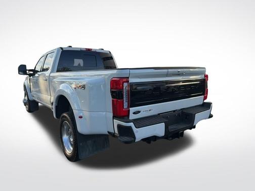 2025 Ford F-450 Platinum