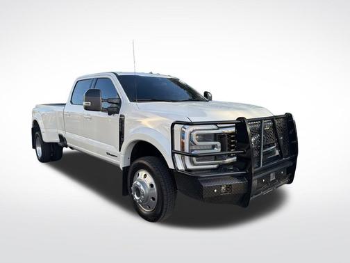 2025 Ford F-450 Platinum