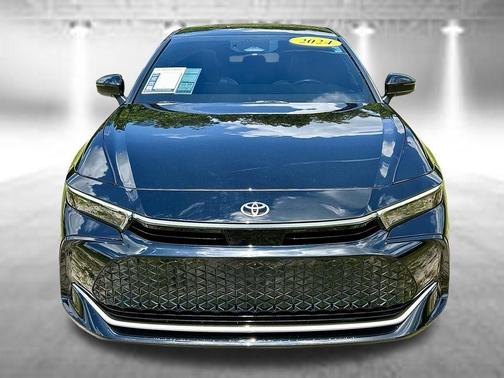 Black 2024 Toyota Crown Platinum