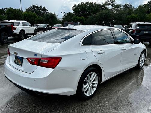 2017 Chevrolet Malibu Hybrid Hybrid