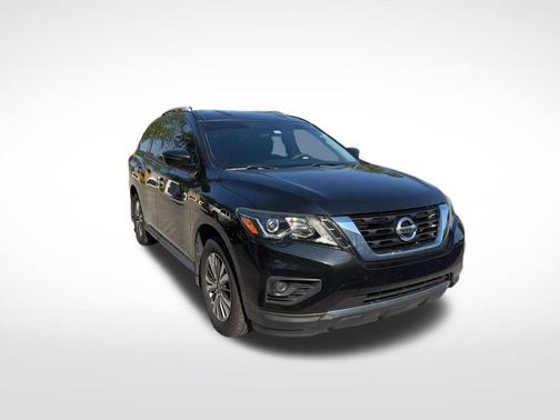 Magnetic Black 2020 Nissan Pathfinder S