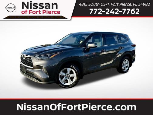 2022 Toyota Highlander LE