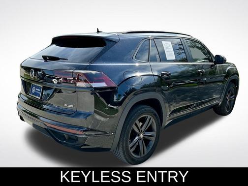 2022 Volkswagen Atlas Cross Sport 2.0T SEL R-Line