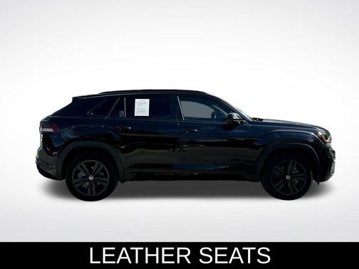 2022 Volkswagen Atlas Cross Sport 2.0T SEL R-Line