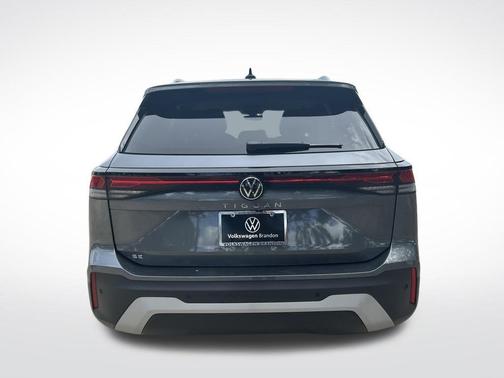 2025 Volkswagen Tiguan 2.0T SE