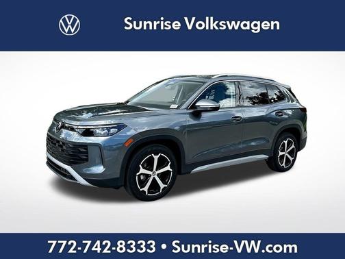 2025 Volkswagen Tiguan 2.0T SE