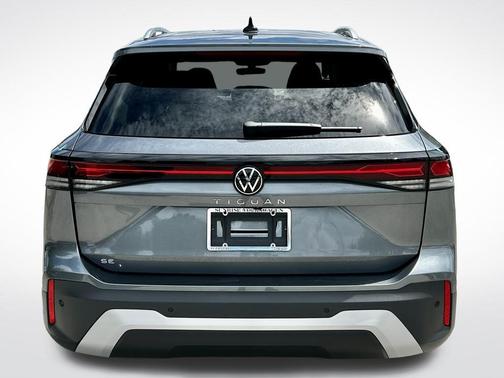 2025 Volkswagen Tiguan 2.0T SE
