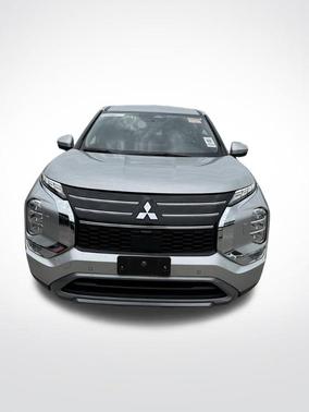 Silver 2025 Mitsubishi Outlander