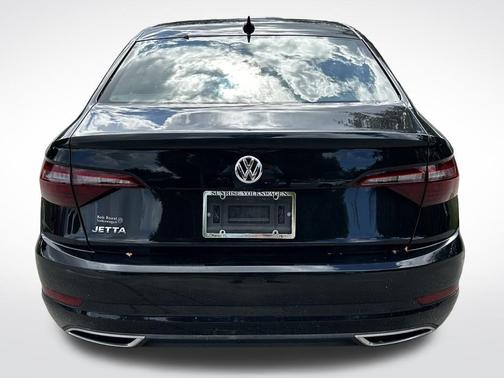 2021 Volkswagen Jetta 1.4T R-Line