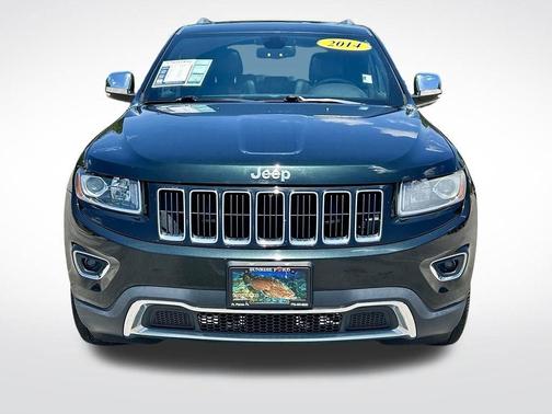 Black Forest Green Pearlcoat 2014 Jeep Grand Cherokee Limited