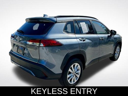 CELESTITE 2023 Toyota Corolla Cross LE