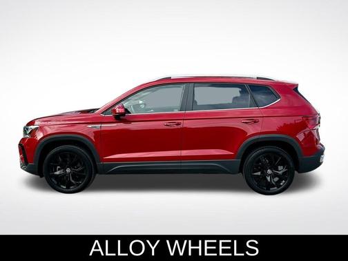2024 Volkswagen Taos 1.5T SE