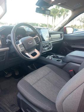 2022 Ford Expedition XLT