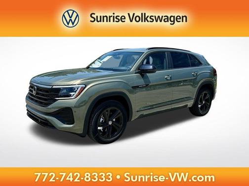 2025 Volkswagen Atlas Cross Sport 2.0T SEL R-Line Black