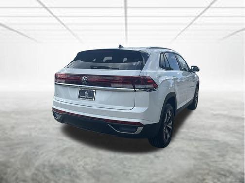 Opal White Pearl 2026 Volkswagen Atlas Cross Sport 2.0T SE