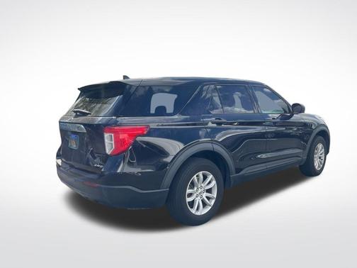 2021 Ford Explorer Base