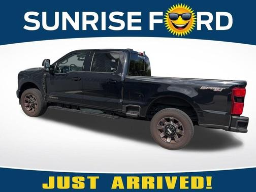 Agate Black Metallic 2024 Ford F-350 Lariat Super Duty