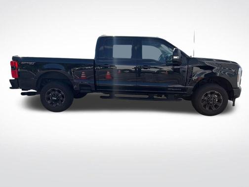 Agate Black Metallic 2024 Ford F-350 Lariat Super Duty