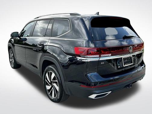 2024 Volkswagen Atlas 2.0T SE