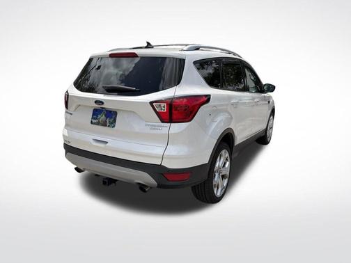 White Platinum Clearcoat Metallic 2019 Ford Escape Titanium