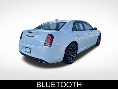 2017 Chrysler 300 S
