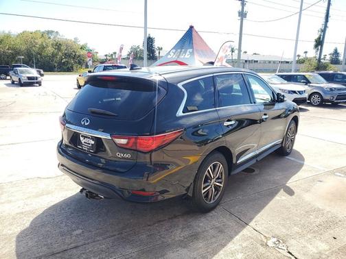 2019 INFINITI QX60 PURE