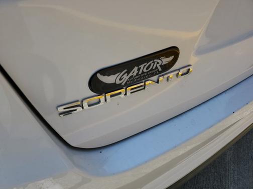 2020 Kia Sorento LX V6