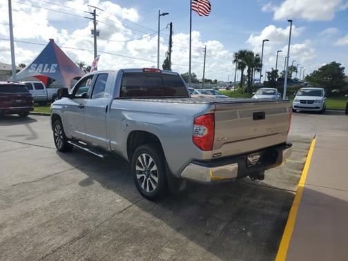 2017 Toyota Tundra SR5