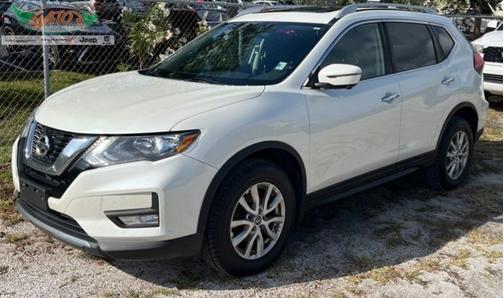 2017 Nissan Rogue SV