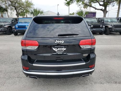 2021 Jeep Grand Cherokee Summit