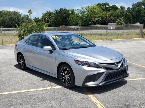 2021 Toyota Camry SE