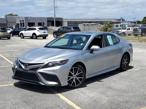 2021 Toyota Camry SE