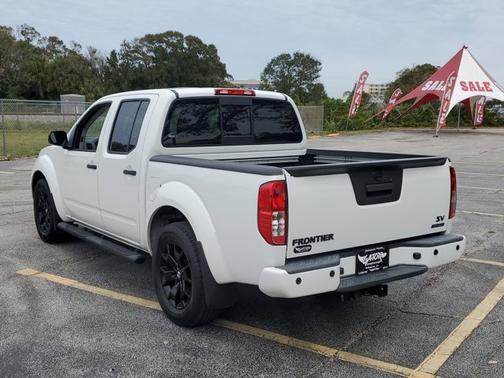 2021 Nissan Frontier SV