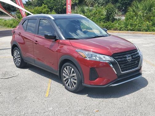 2023 Nissan Kicks SV