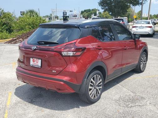 2023 Nissan Kicks SV
