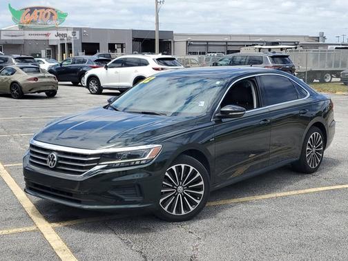2022 Volkswagen Passat 2.0T Limited Edition