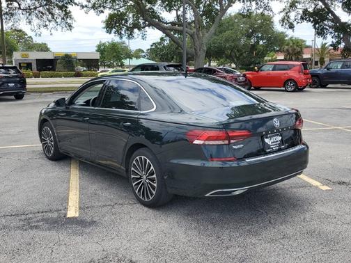 2022 Volkswagen Passat 2.0T Limited Edition
