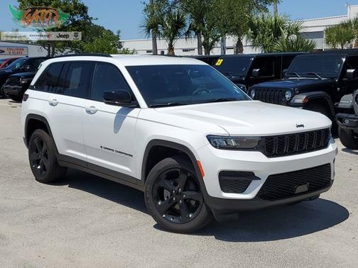 2023 Jeep Grand Cherokee Altitude