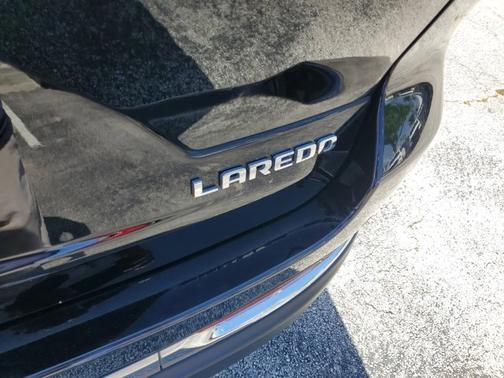 2023 Jeep Grand Cherokee Laredo