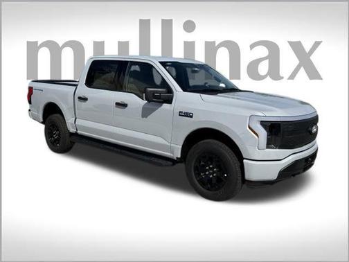 2025 Ford F-150 Lightning XLT