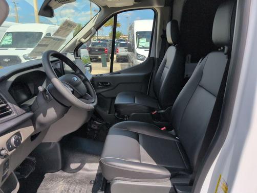 Oxford White 2026 Ford Transit-250 Base