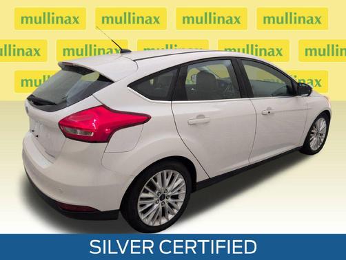 White Platinum Clearcoat Metallic 2017 Ford Focus Titanium