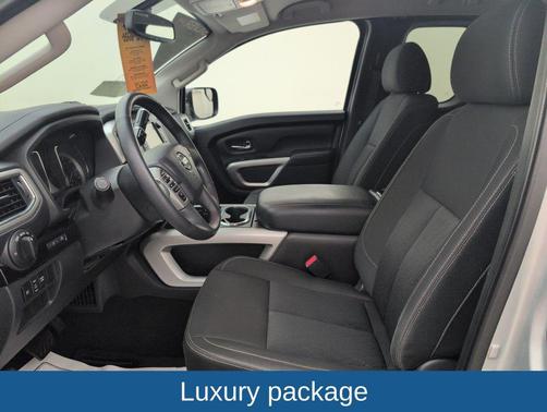 2018 Nissan Titan SV