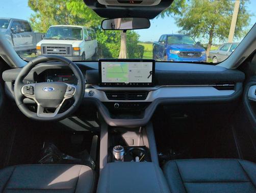 White Metallic 2026 Ford Explorer Active